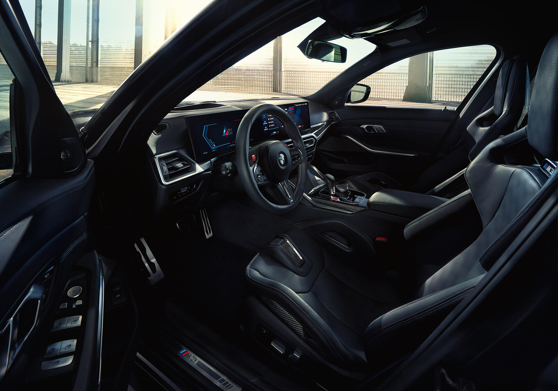 BMW M3 Competition Touring G81, Drivelogic ile 8-ileri M Steptronic şanzıman, merkez konsol, yakın plan çekim