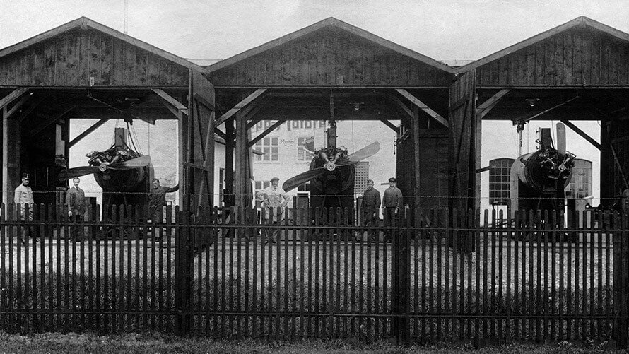 1/8 Rapp Motorenwerk’de üretim. 1917’de şirketin ismi “Bayerische Motoren Werke GmbH” olmuştu. | Rapp/BMW AG – BMW Group Arşivi