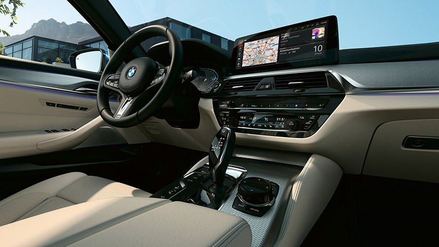 Yeni BMW 5 Serisi’nin ferah ve kullanışlı iç mekanı Yeni BMW 5 Serisi’nin ferah ve kullanışlı iç mekanı