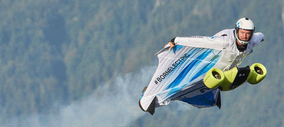 BMW i Elektrikli Wingsuit, #NEXTGen 2020 | BMW Joy Blog BMW i Elektrikli Wingsuit, #NEXTGen 2020 | BMW Joy Blog