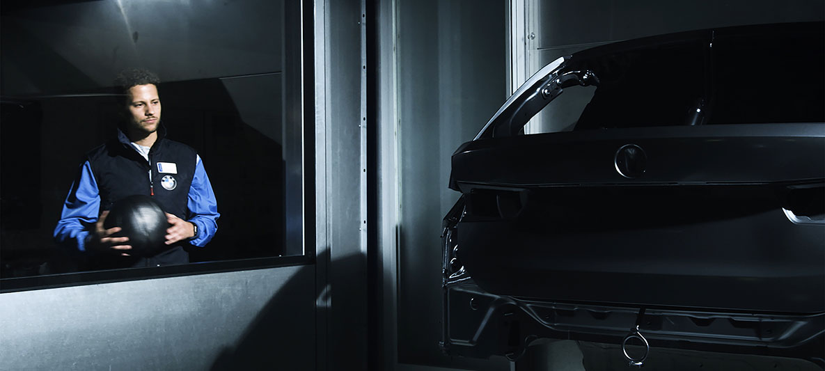 Yapay Zeka Boya Atölyesine Girerse | BMW Joy Blog