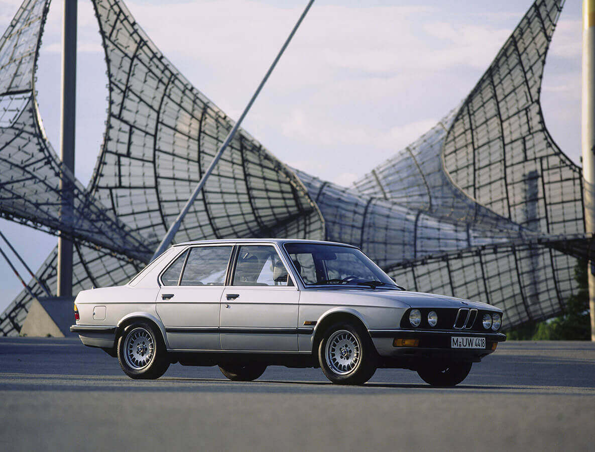 The Bourne Supremacy / 2004 (BMW 5 E28)