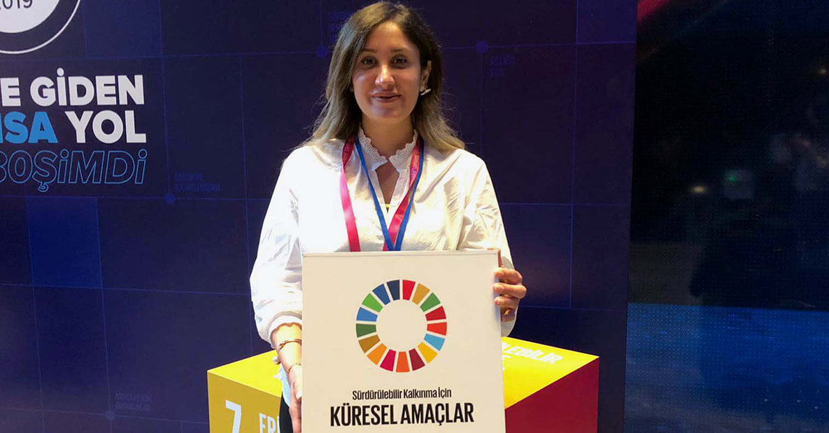 Duygu Yılmaz ile Zeytin Çekirdeğinden Biyoplastiğe. | BMW Joy Blog Duygu Yılmaz ile Zeytin Çekirdeğinden Biyoplastiğe. | BMW Joy Blog