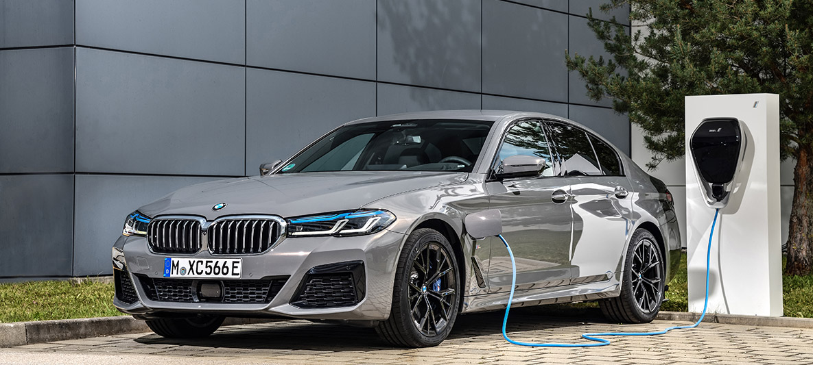 Elektrikli Araçlarda Şarj | BMW Türkiye Elektrikli Araçlarda Şarj | BMW Türkiye