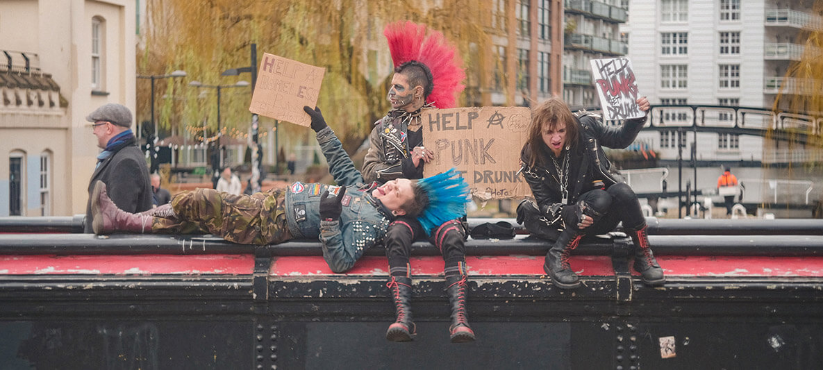 Moda Sektöründe Bir Aktivist: Vivienne Westwood | BMW Joy Blog Moda Sektöründe Bir Aktivist: Vivienne Westwood | BMW Joy Blog