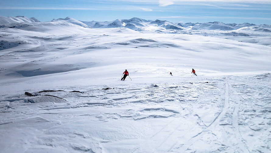 Heli-ski: Önce uçun, sonra kayın. | BMW Joy Blog Heli-ski: Önce uçun, sonra kayın. | BMW Joy Blog
