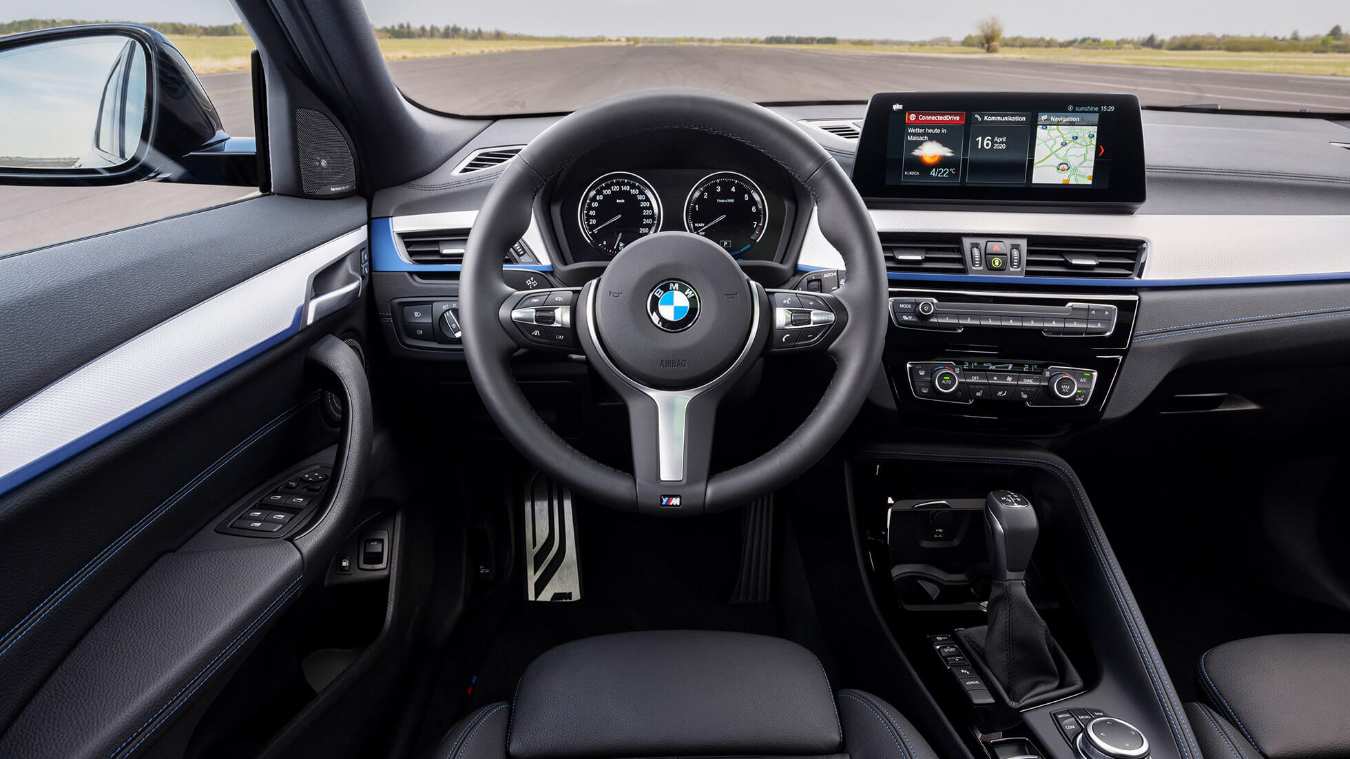 Kokpit BMW X2 F39 BMW X2 F39 kokpit iç tasarımı