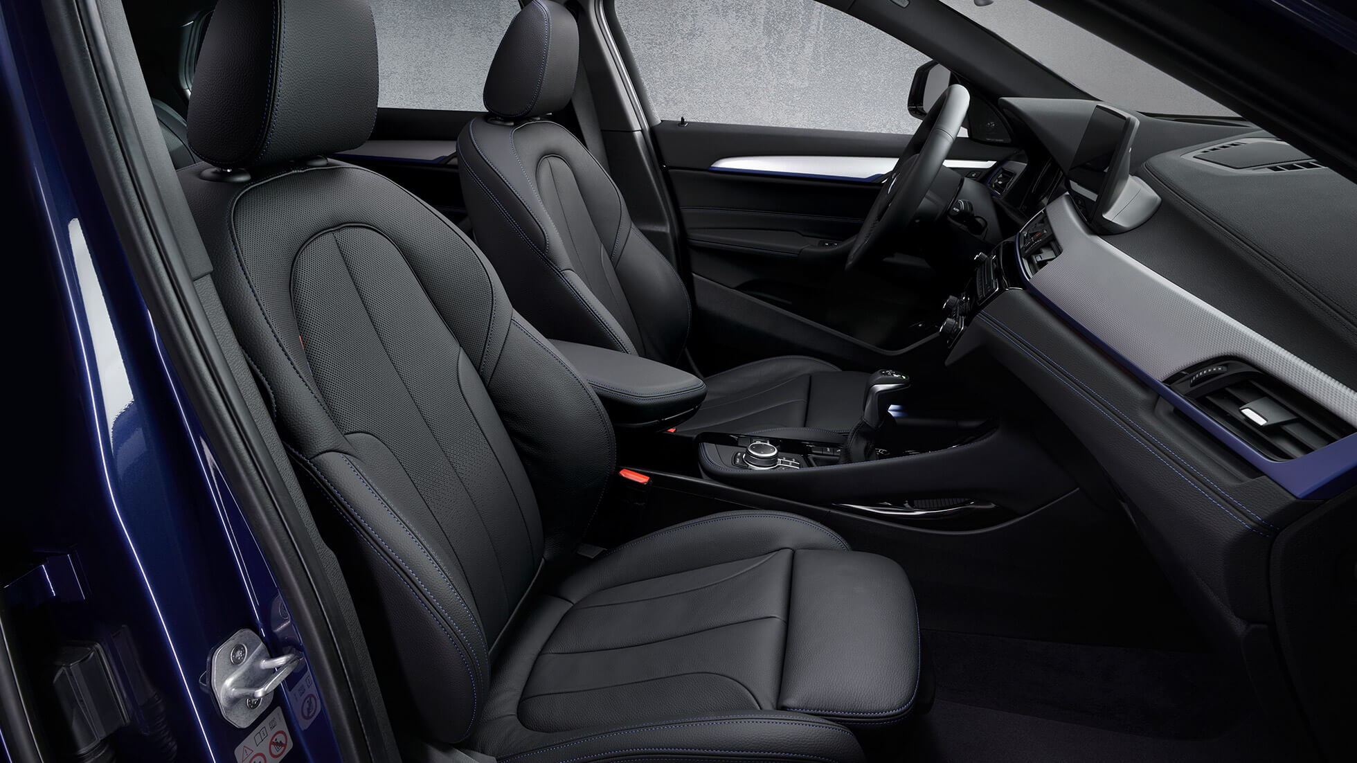Merkez konsol BMW X2 F39 BMW X2 F39 iç tasarım merkez konsol