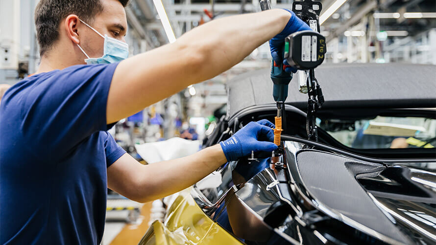 Üretilen son BMW i8 Roadster’lar - BMW Group Plant Leipzig Üretilen son BMW i8 Roadster’lar - BMW Group Plant Leipzig