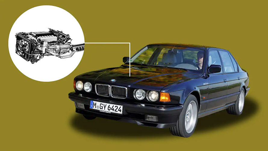 BMW 750i’nin (E32) V12 silindirli motoru (1987) BMW 750i’nin (E32) V12 silindirli motoru (1987)