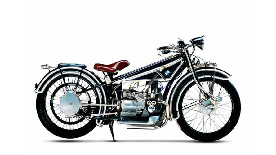 R32 – BMW FELSEFESİ VÜCUT BULUYOR.