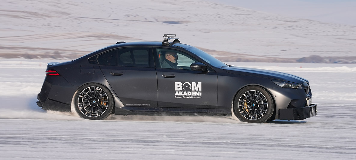 BOM Akademi Kar ve Buz 2025 Sürüş Deneyimi | BMW Joy Blog