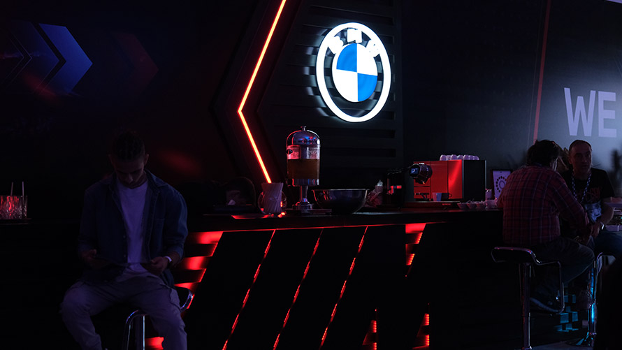 Etkinliklere özel davetiyeler.