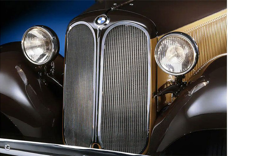 BMW Böbrek Izgaraları ilk ne zaman çift olarak kullanıldı?