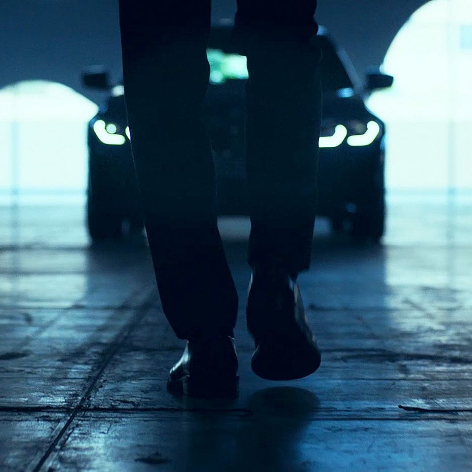 BMW 3 Serisi Sedan, Çift Böbrek Izgaraları. BMW 3 Serisi Sedan’ın çift Böbrek Izgaralarının yakın çekimi.