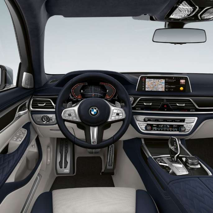 Yeni BMW 7 Serisi Sedan M Excellence, iç tasarım Yeni BMW 7 Serisi Sedan M Excellence iç tasarım
