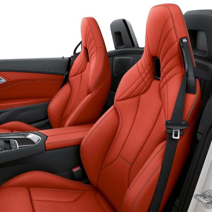 Yeni BMW Z4 Roadster Sport Line Modeli Yeni BMW Z4 Roadster Sport Line Modeli, ön koltuklar